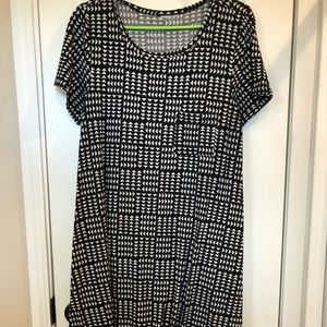 Medium Carly Lularoe